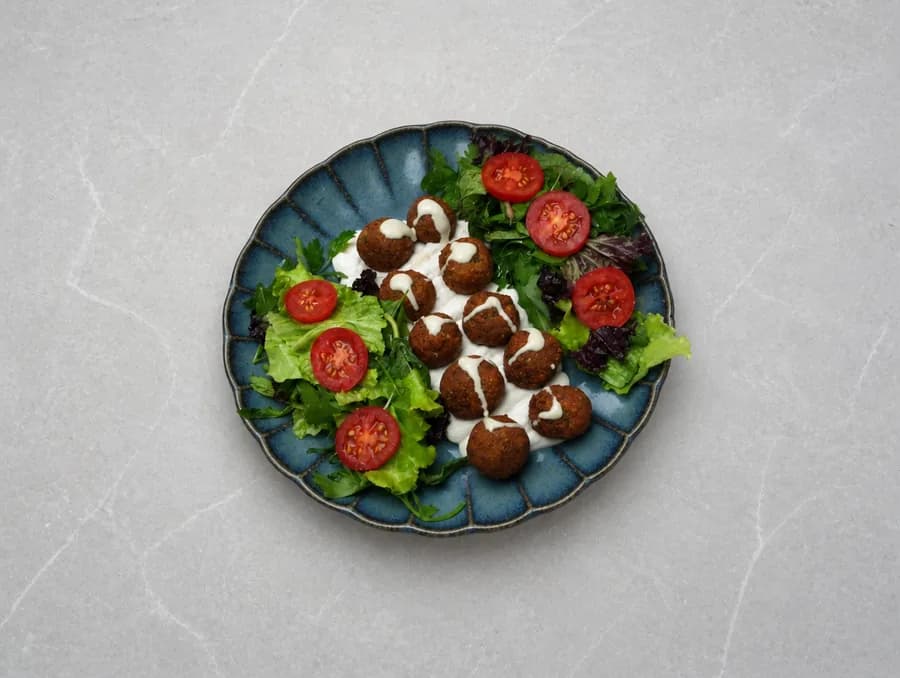 Falafel Salata
